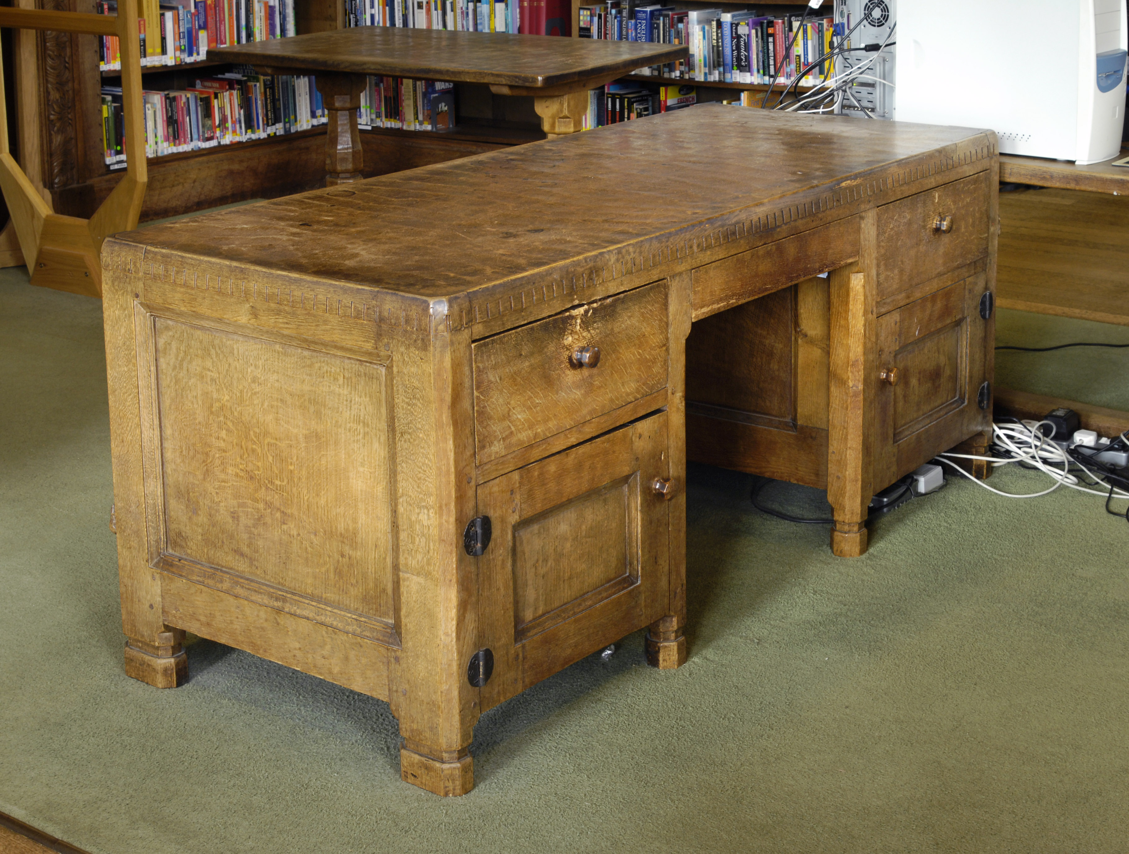 Mouseman Furniture and Yorkshire Critters Tennants Auctioneers