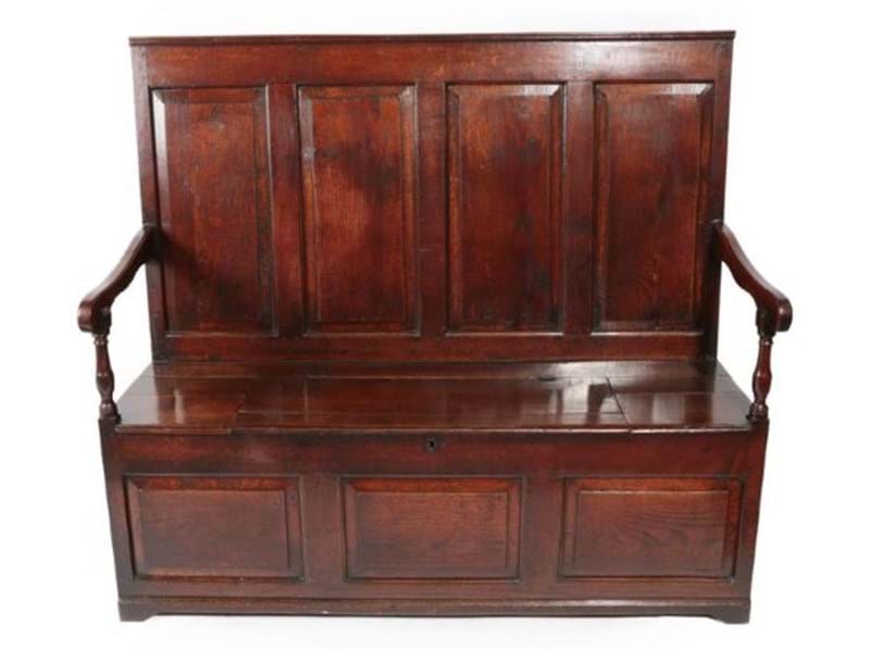 Practically Perfect: Georgian Box Settles at Auction
