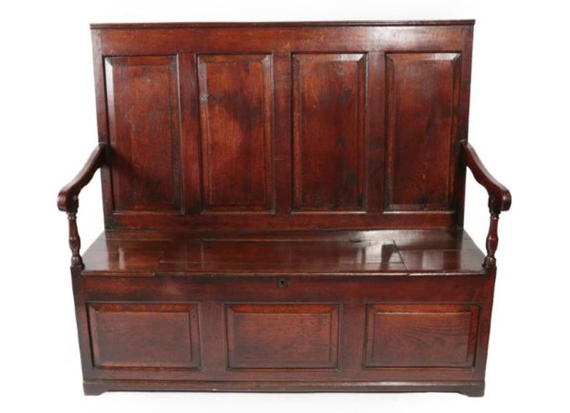 Practically Perfect: Georgian Box Settles at Auction