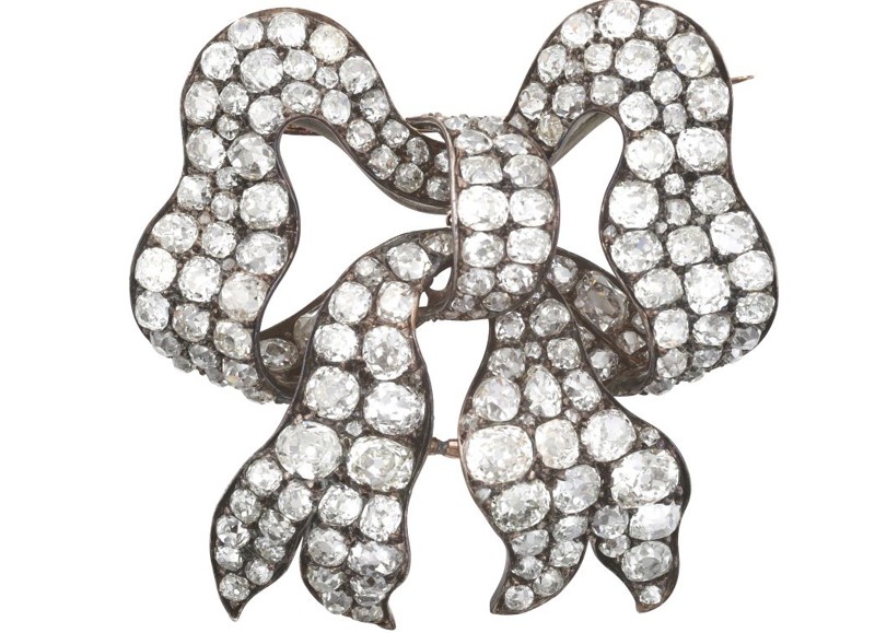 Identifying the Period of Jewellery