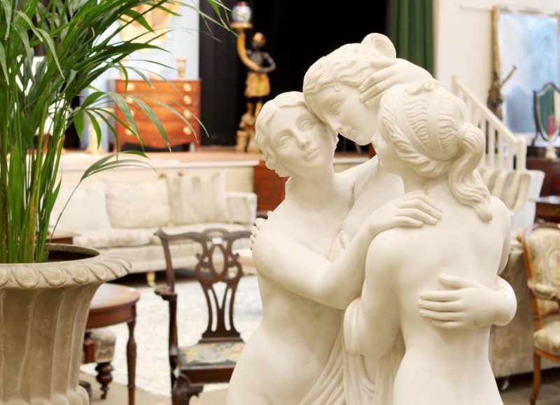 Country House Sale Setup