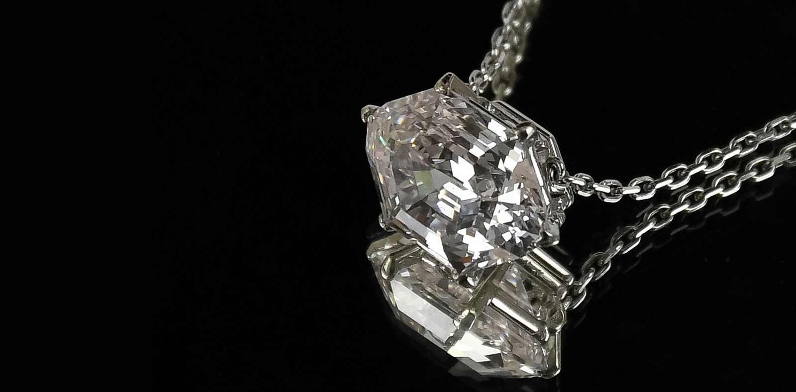 Jewellery Talk: Dazzled by Diamonds Banner Image