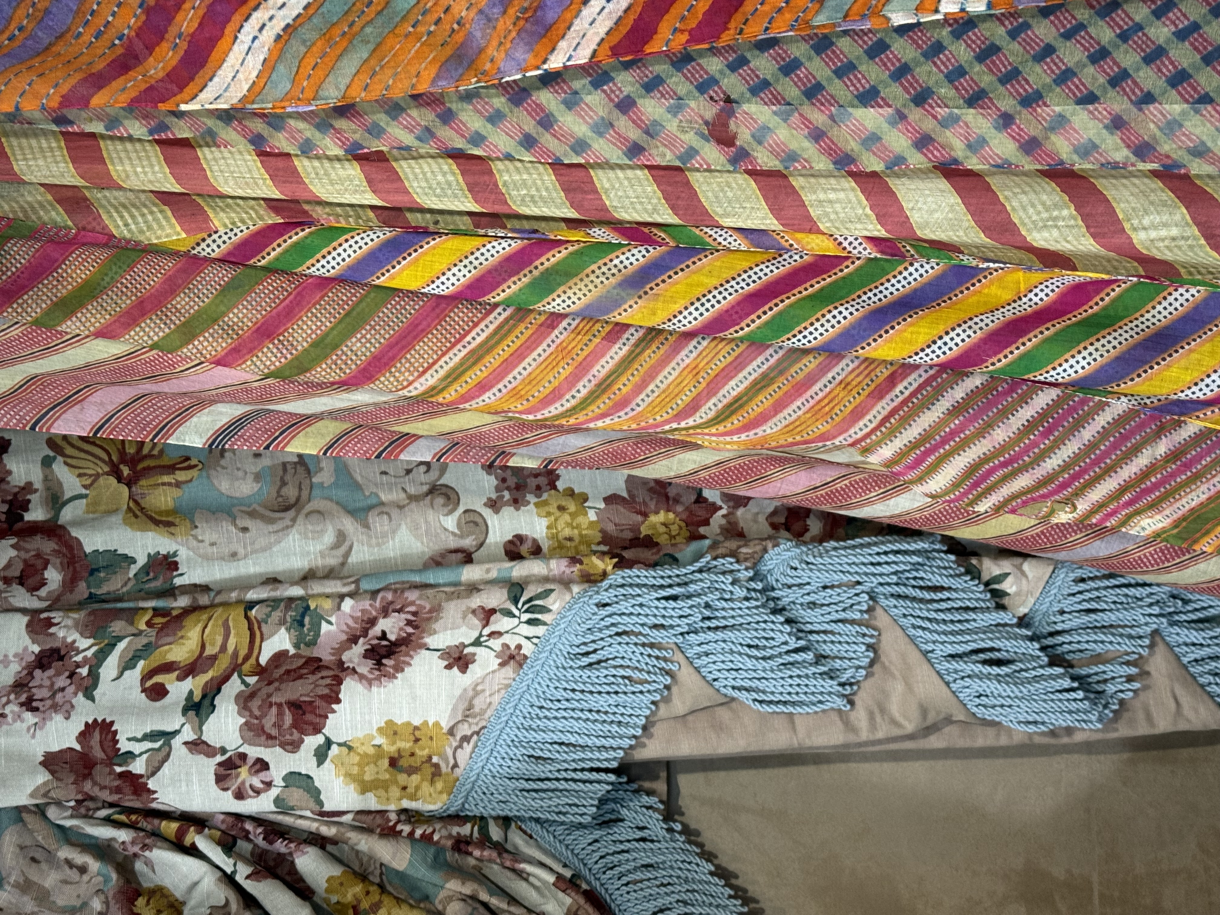 Fashion, Costume & Textiles