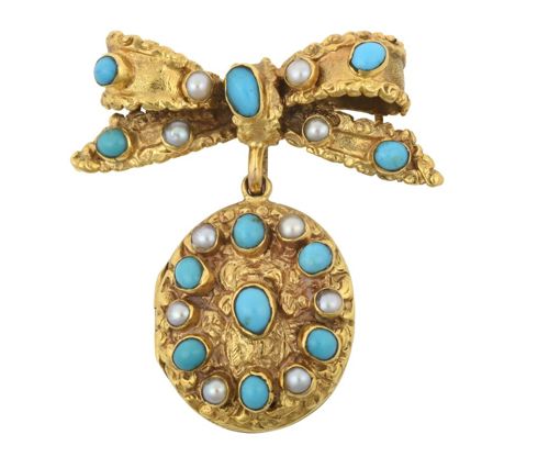 A Turquoise and Split Pearl Brooch 